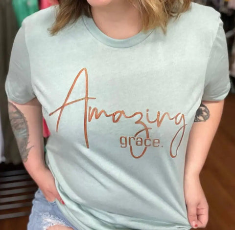 Amazing Grace T-Shirt on Roblox Girl – Stylish & Trendy Roblox Shirt for Girls